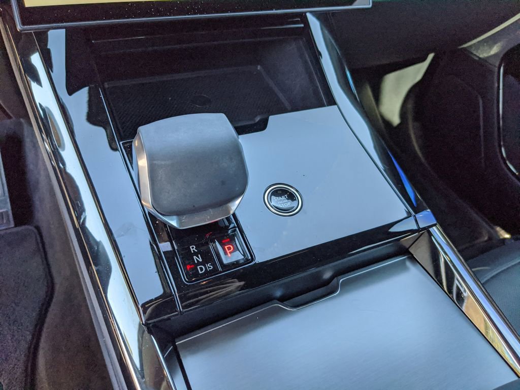 Used 2024 Land Rover Range Rover Sport Dynamic SE image 29