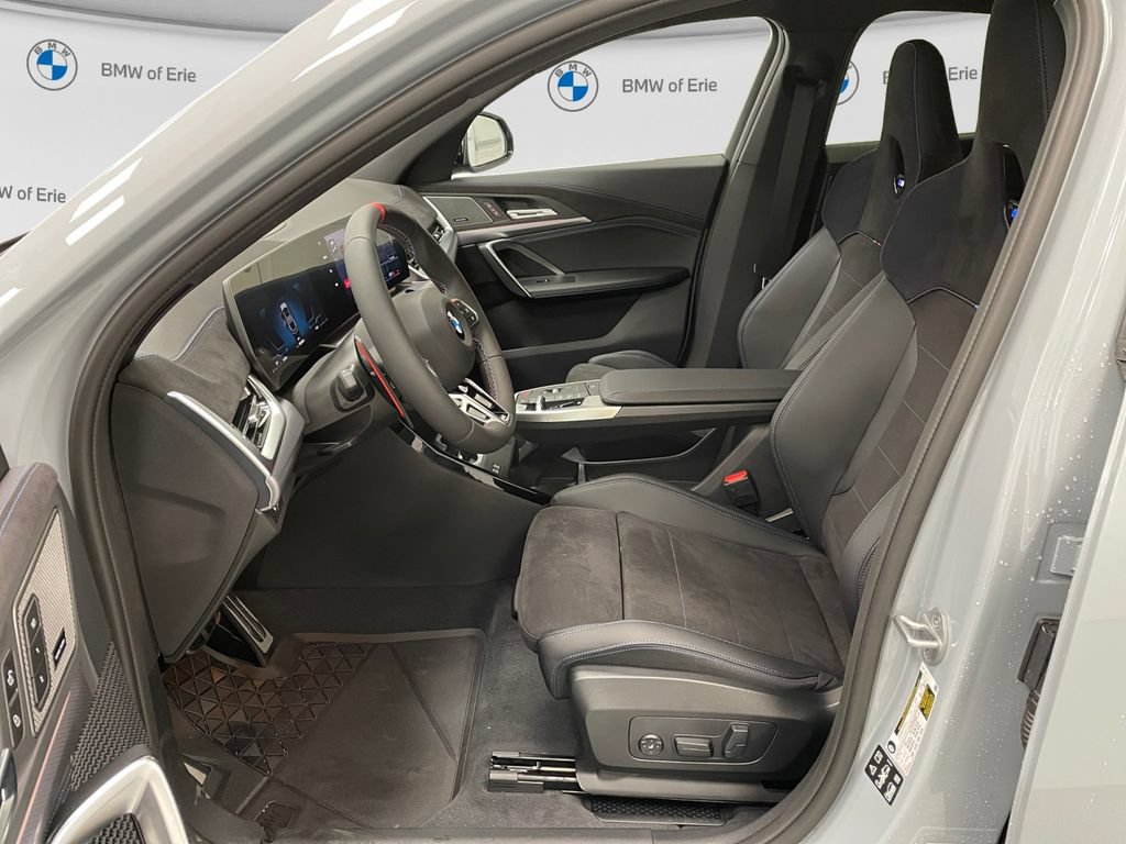 New 2026 BMW X2 M35i w/ Technology Package AWD/4WD image 7