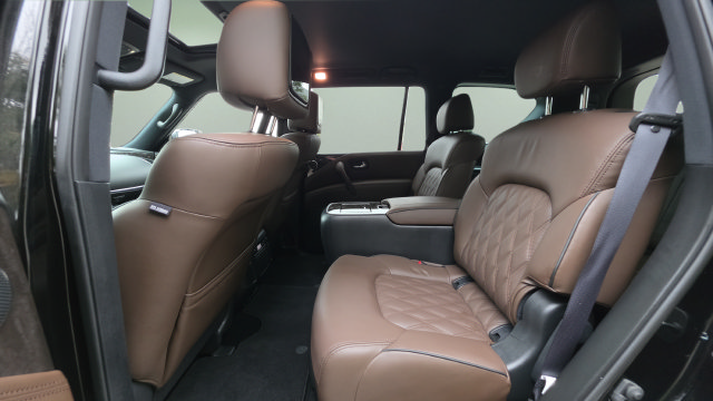 Used 2023 Nissan Armada Platinum w/ Captain's Chairs Package AWD/4WD image 44