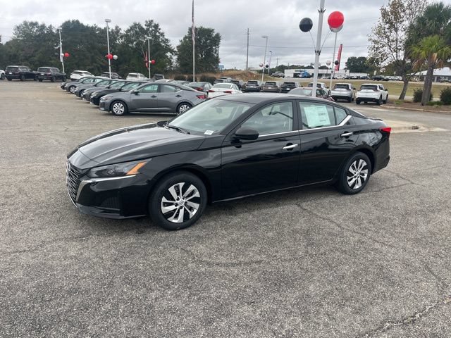 New 2025 Nissan Altima 2.5 S FWD image 5