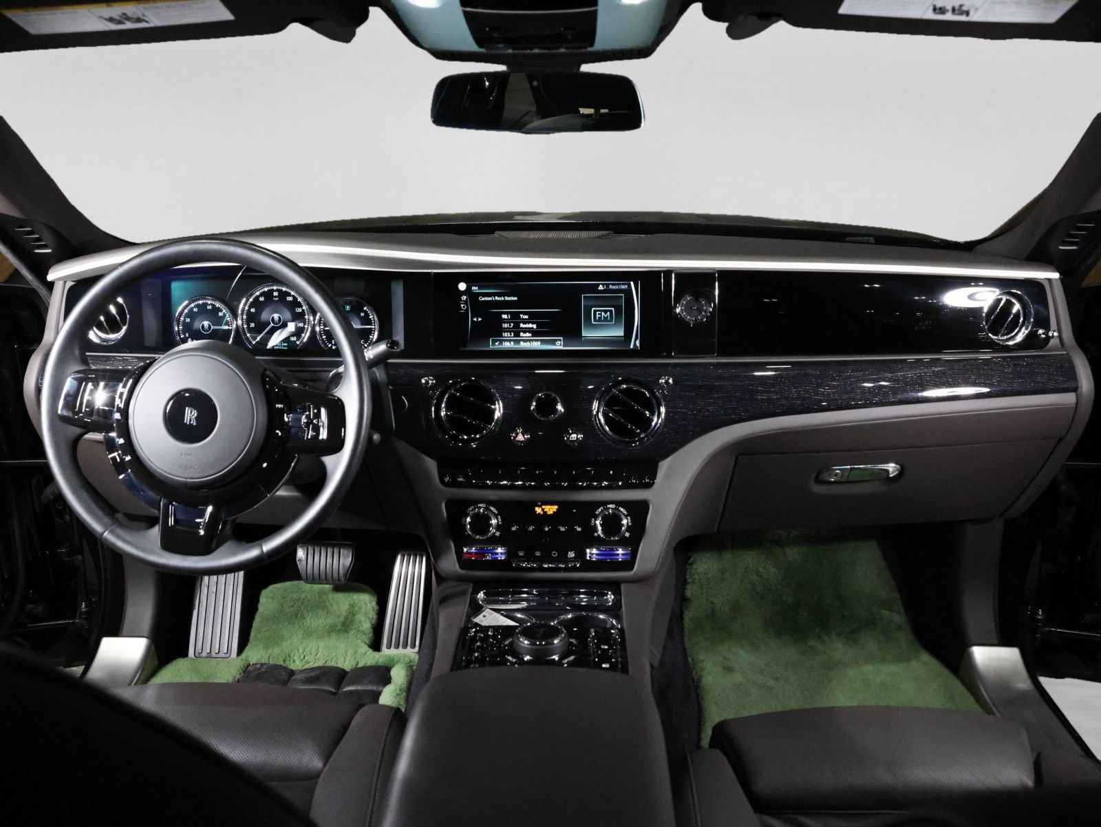 Used 2023 Rolls-Royce Ghost AWD/4WD image 5