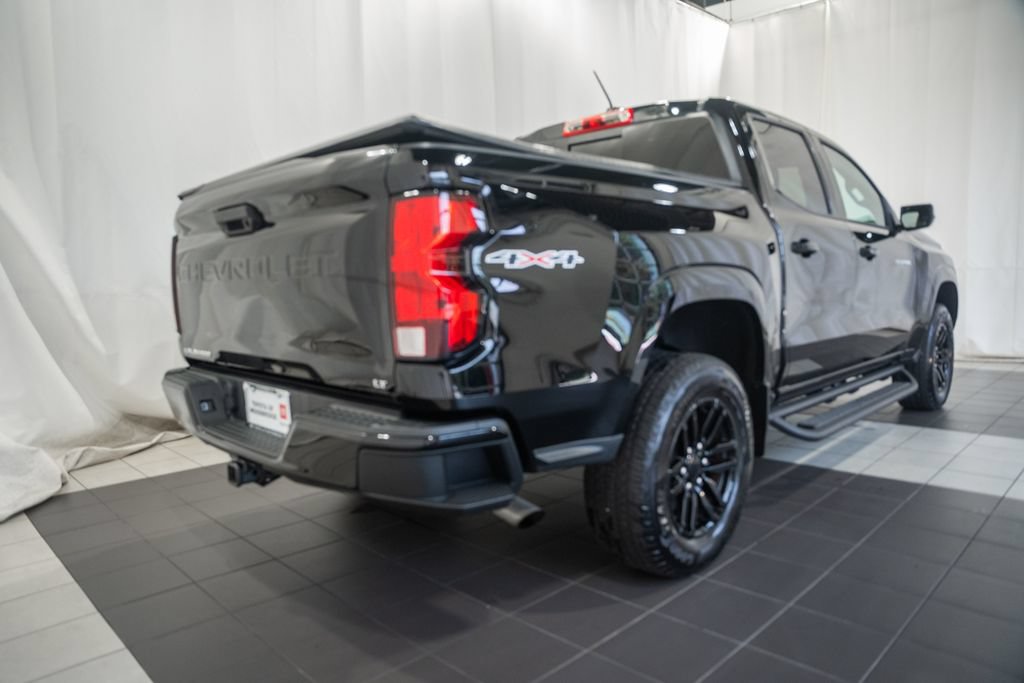 Used 2024 Chevrolet Colorado LT w/ LT Convenience Package AWD/4WD image 4