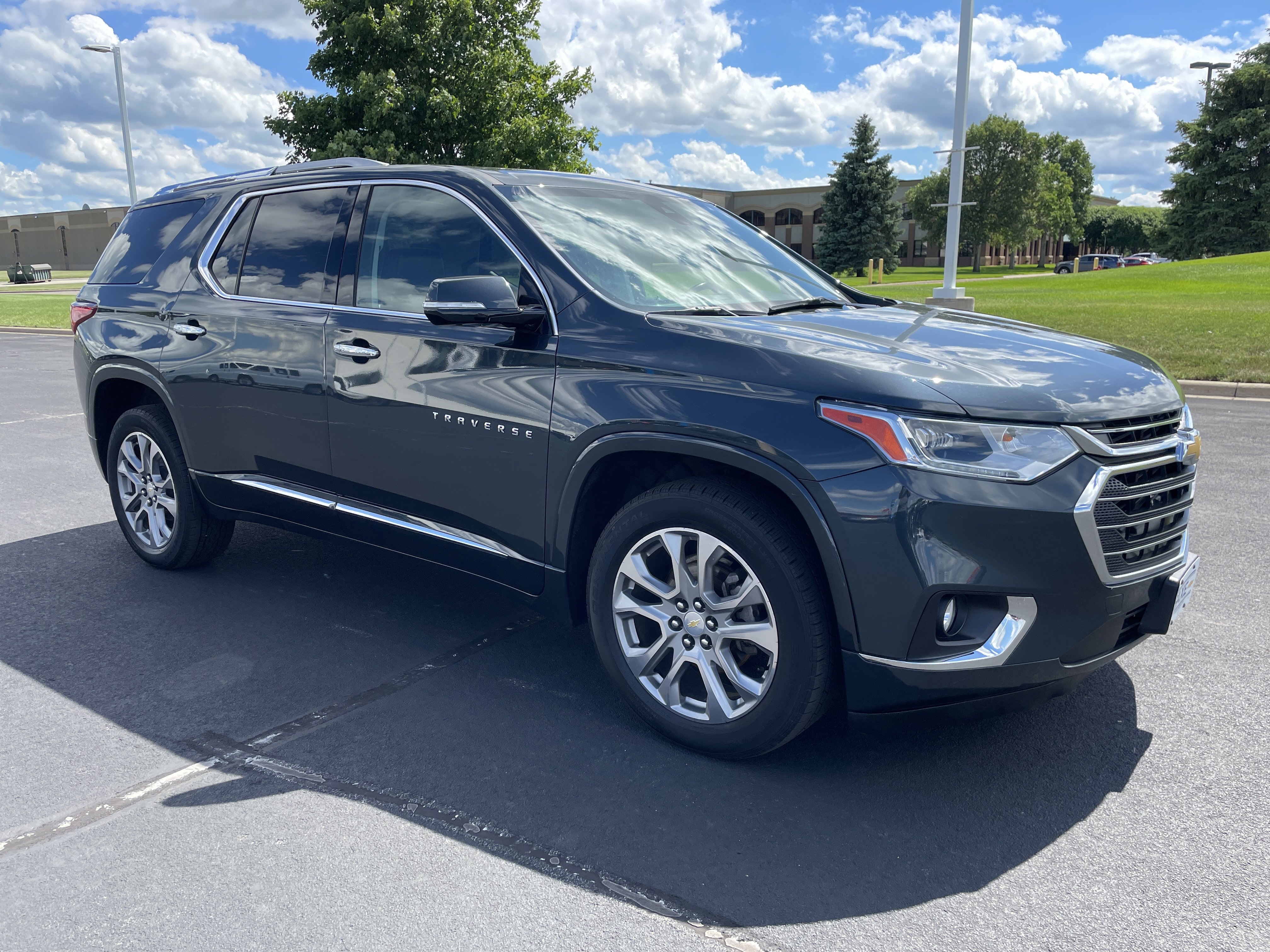 Used 2018 Chevrolet Traverse Premier w/ LPO, Floor Liner Package AWD/4WD image 3