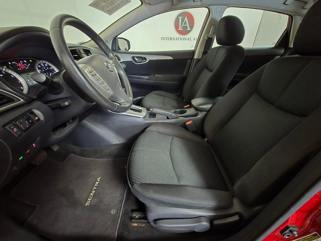 Used 2014 Nissan Sentra SR w/ SR Driver Package FWD image 13