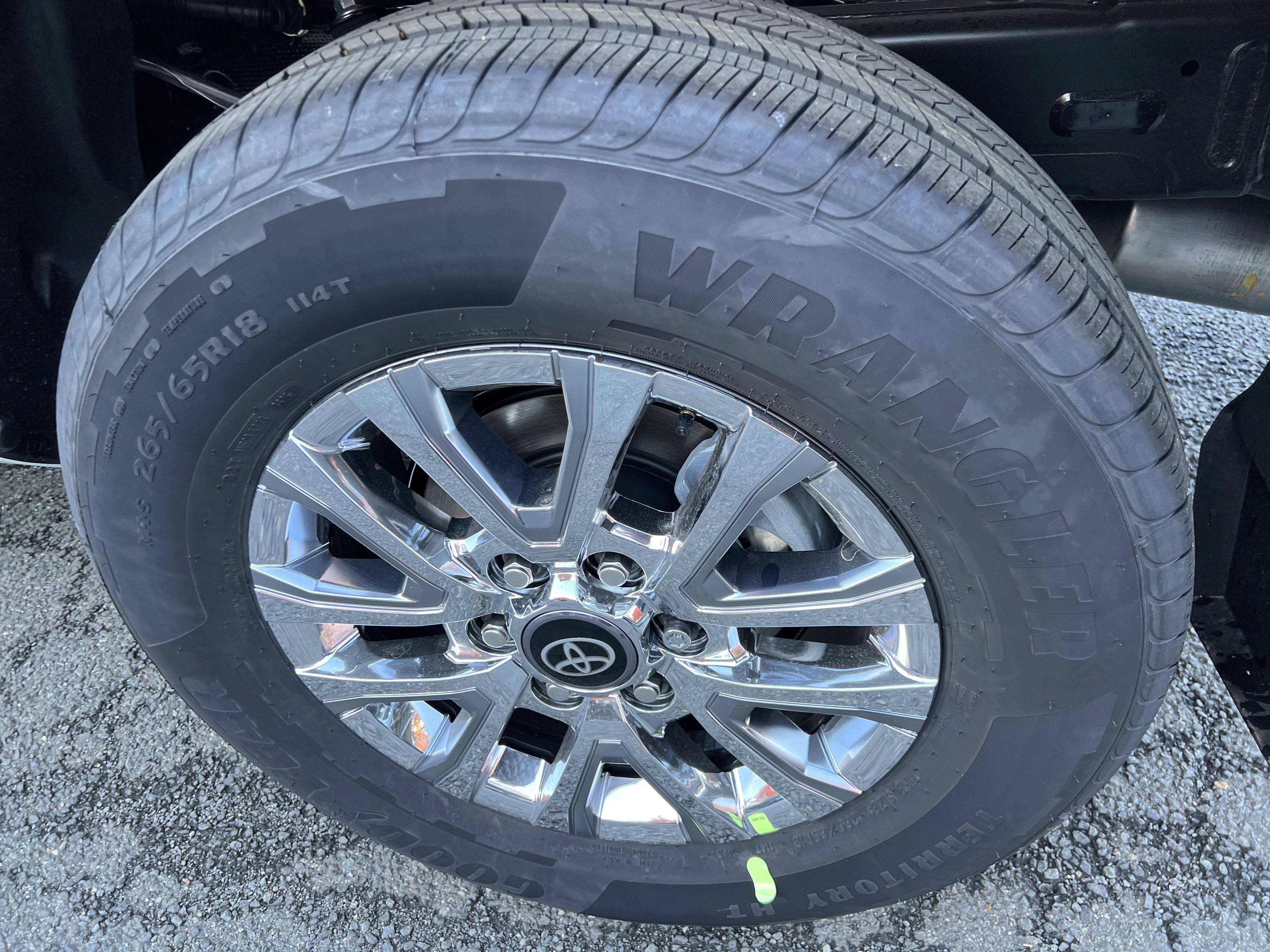 New 2025 Toyota Tacoma Limited image 7