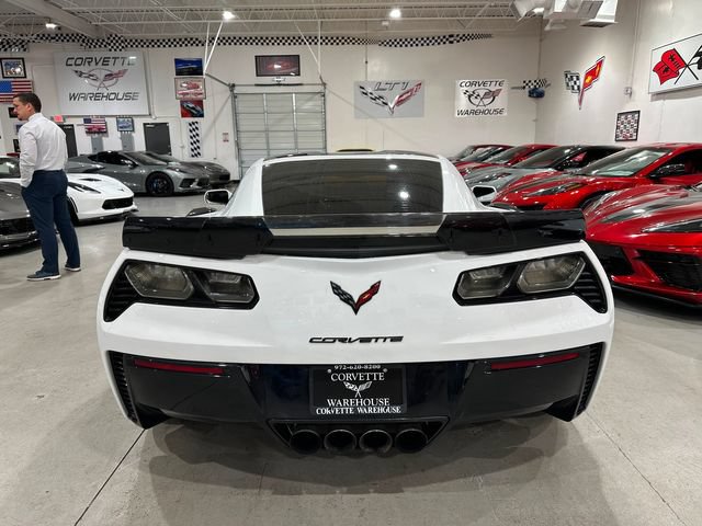 Used 2016 Chevrolet Corvette Z06 w/ Z07 Performance Package RWD image 32