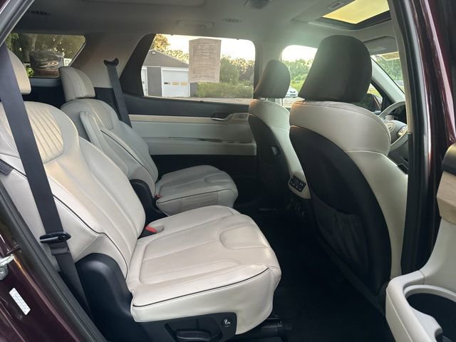 Used 2023 Hyundai Palisade Limited image 19