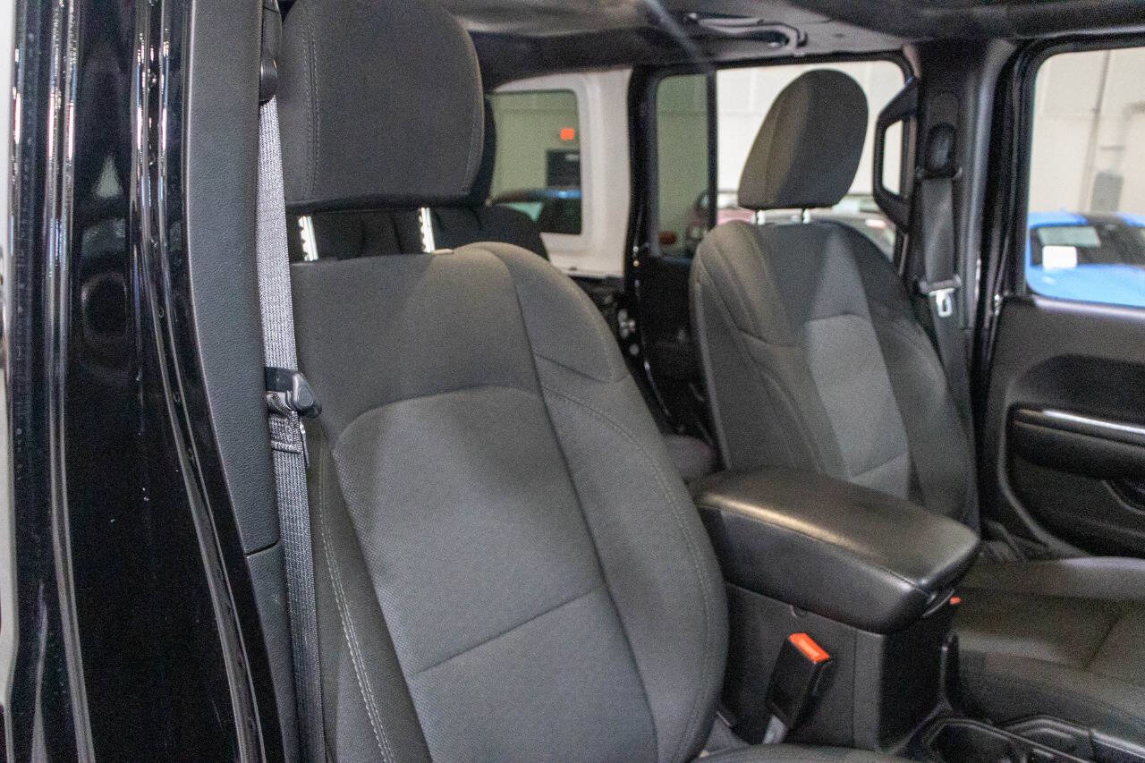 Used 2020 Jeep Wrangler Unlimited Sport S image 36