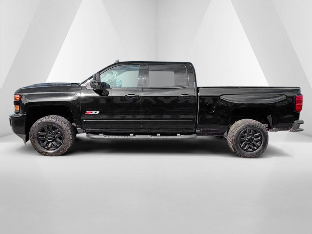 Used 2018 Chevrolet Silverado 2500 LTZ w/ Midnight Edition AWD/4WD image 4