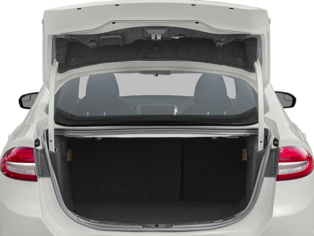 Used 2018 Ford Fusion SE w/ Fusion SE Technology Package FWD image 13