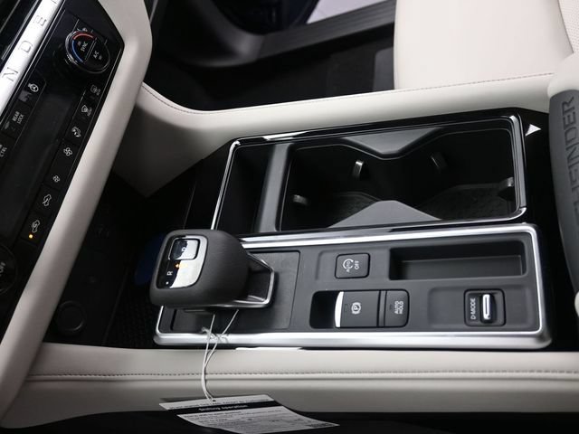 New 2026 Nissan Pathfinder SL FWD image 25