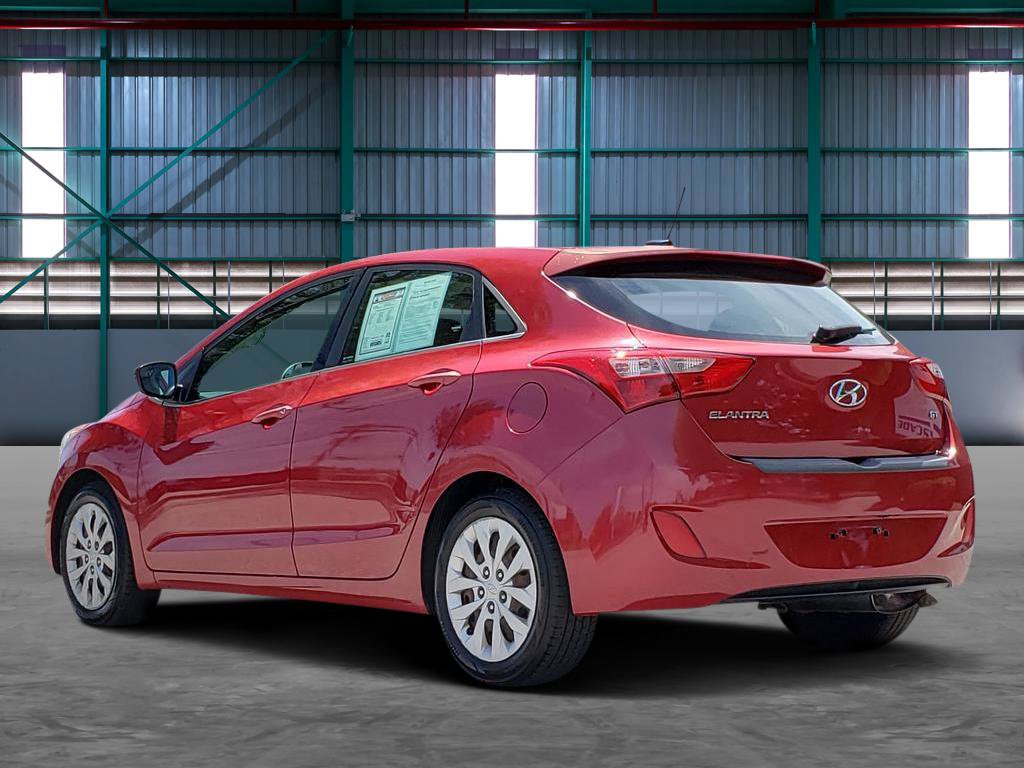 Used 2016 Hyundai Elantra GT FWD image 3