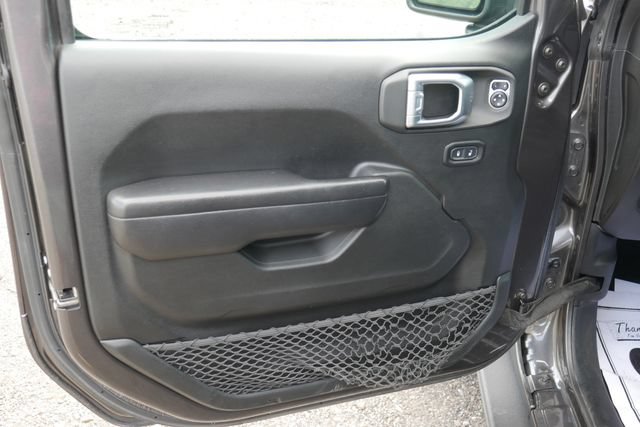 Used 2021 Jeep Wrangler Unlimited Rubicon AWD/4WD image 13