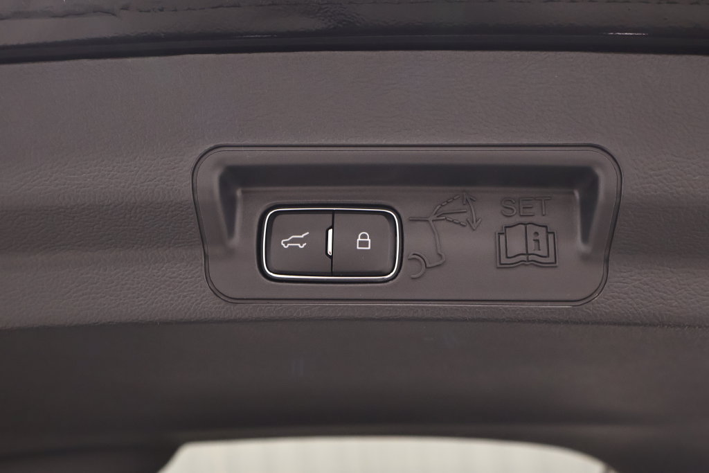 New 2026 Ford Explorer Active AWD/4WD image 30