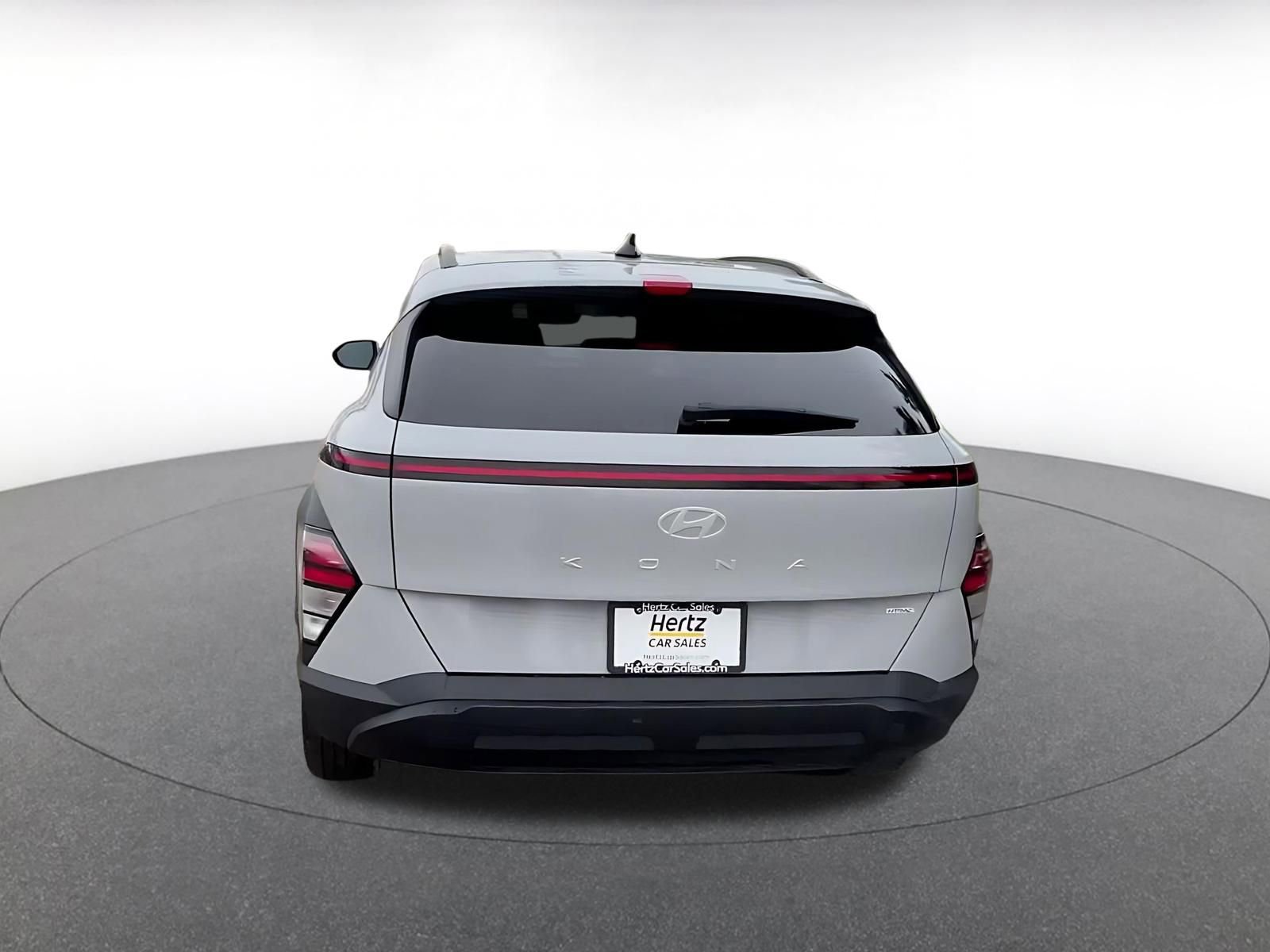Used 2025 Hyundai Kona SEL image 12