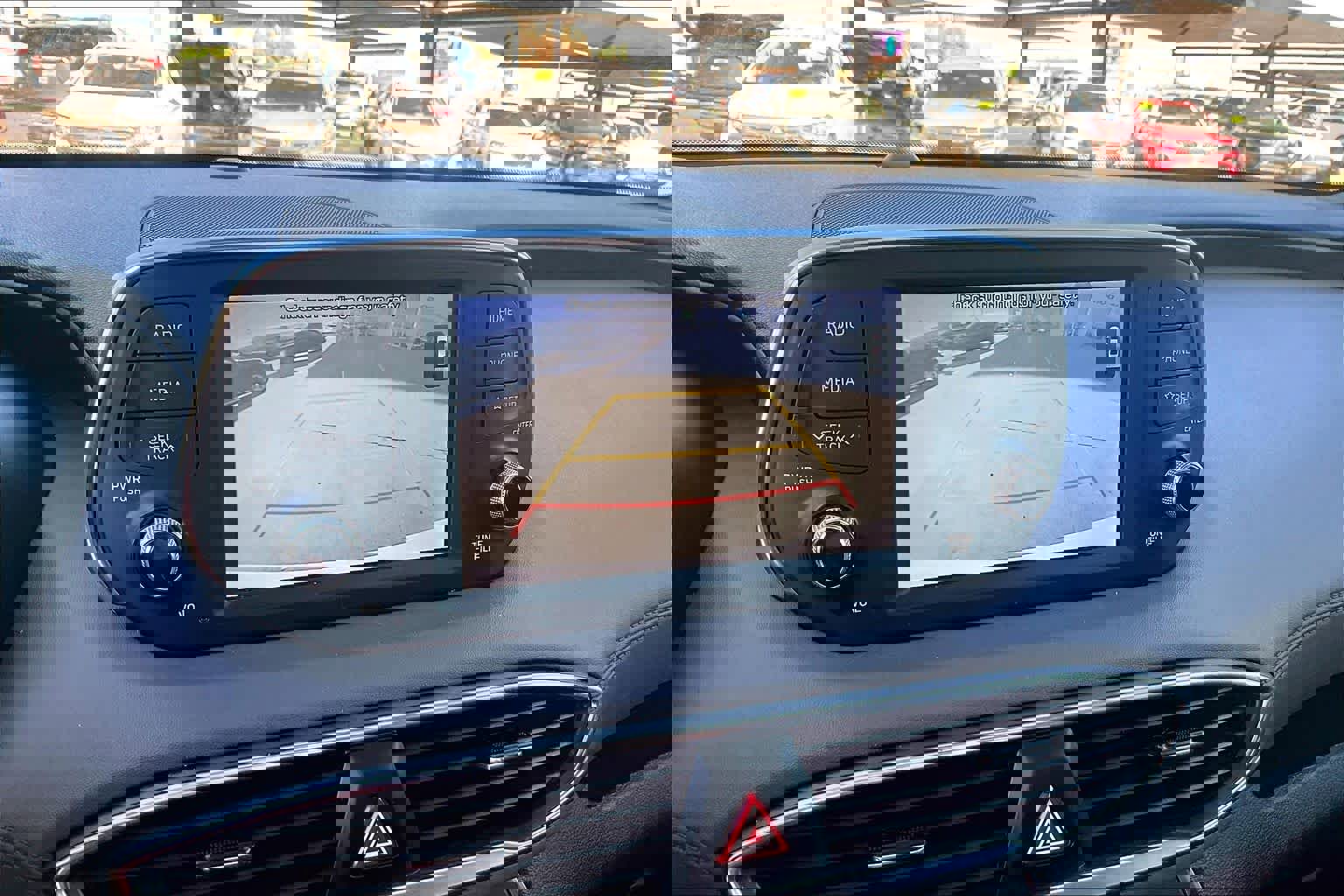 Used 2020 Hyundai Santa Fe SE image 13