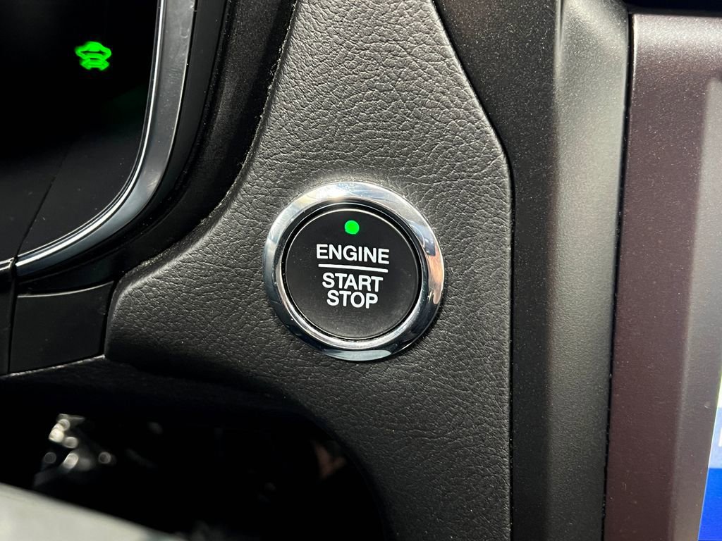 Used 2020 Ford Fusion Energi Titanium image 21