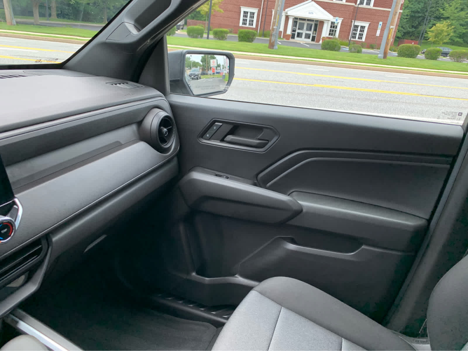 Used 2023 Chevrolet Colorado Trail Boss w/ Advanced Trailering Package AWD/4WD image 22