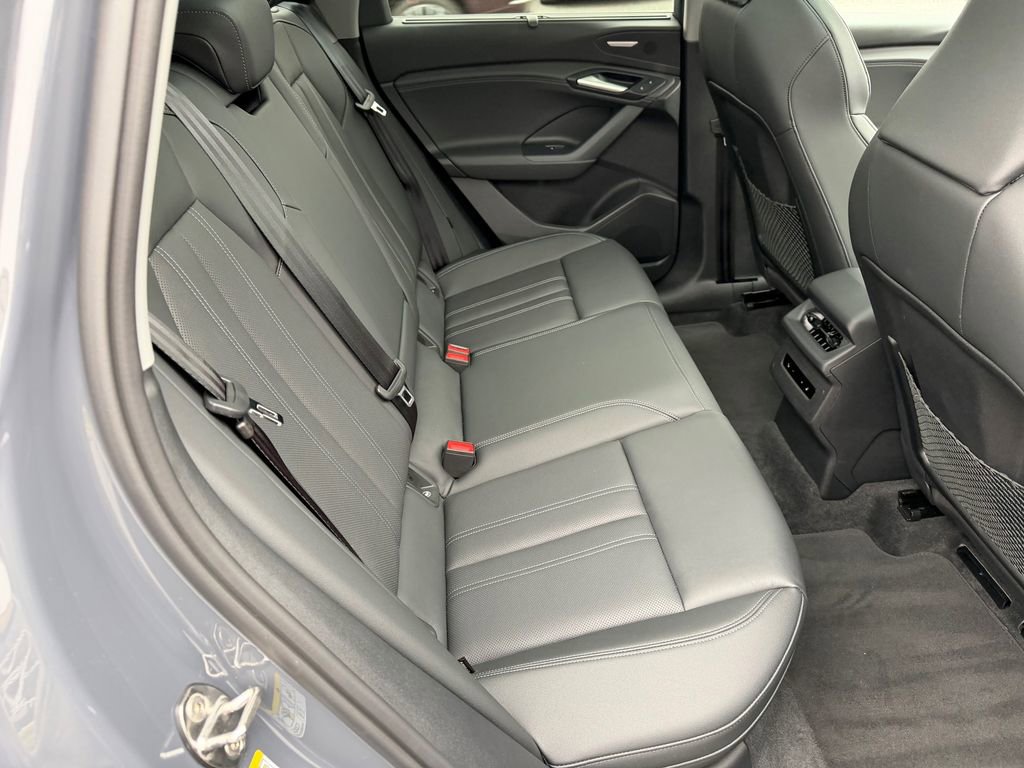 Certified 2025 Audi Q6 e-tron Premium Plus w/ Premium Plus AWD/4WD image 19