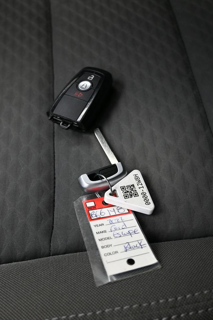 Used 2022 Ford Escape SE AWD/4WD image 31