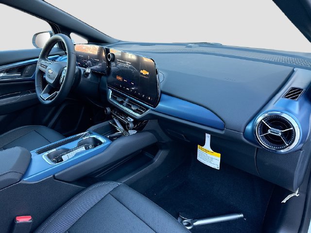 New 2026 Chevrolet Equinox EV LT FWD image 30