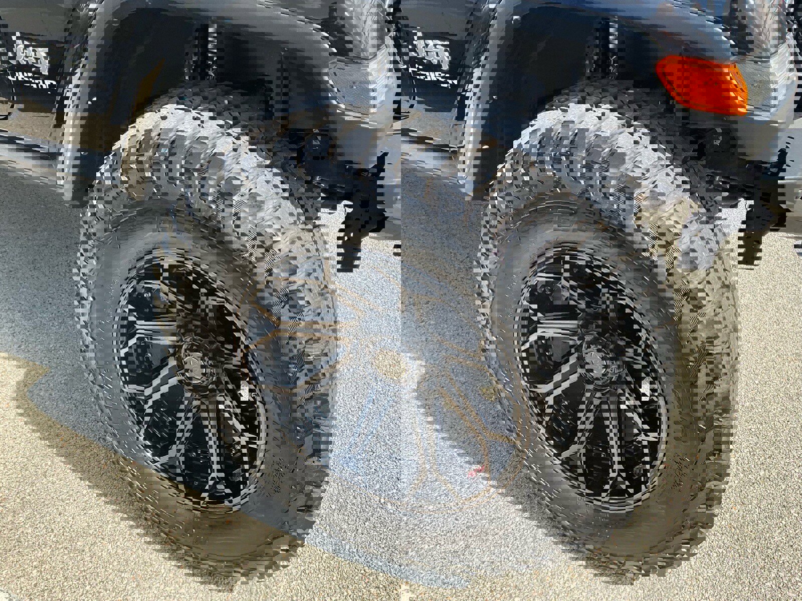 Used 2021 Jeep Gladiator Overland w/ Popular Equipment Package image 30