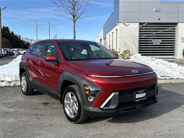 Used 2024 Hyundai Kona SE image 1
