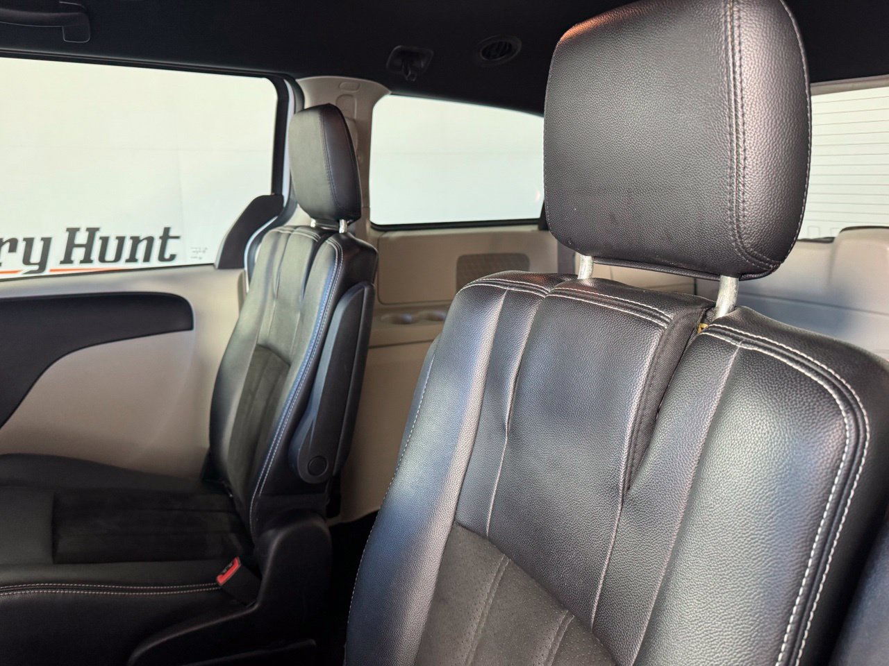 Used 2019 Dodge Grand Caravan SXT FWD image 10