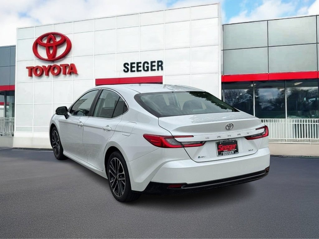 Used 2026 Toyota Camry XLE FWD image 10