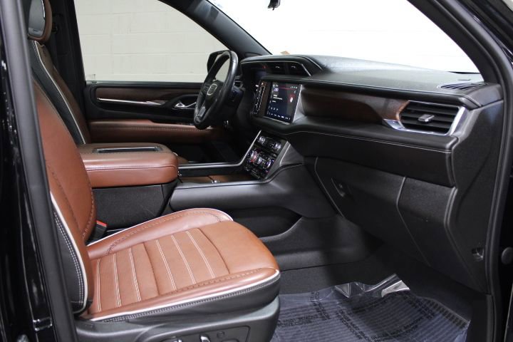 Used 2023 GMC Yukon Denali Ultimate image 27