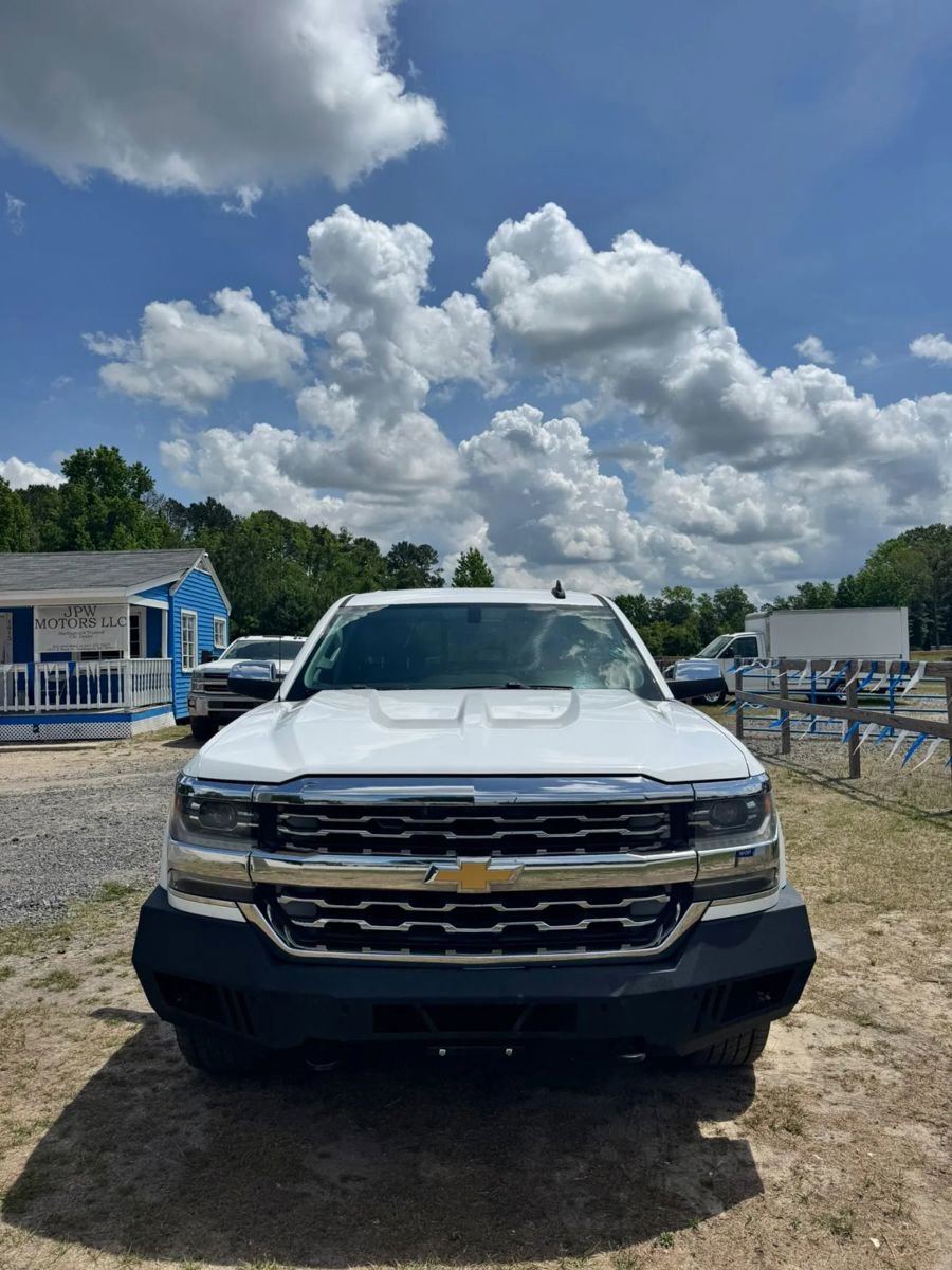 Used 2016 Chevrolet Silverado 1500 LTZ w/ Sport Package AWD/4WD image 3