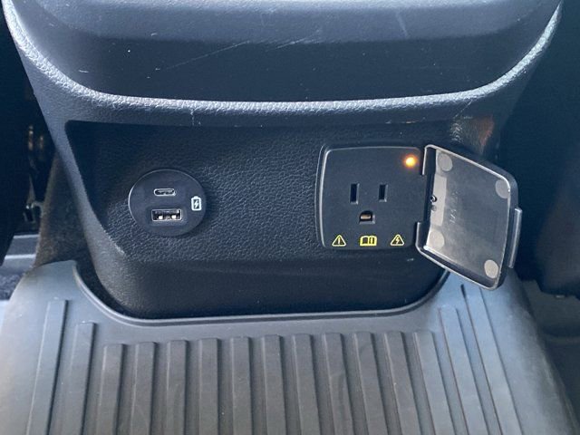 Used 2024 Ford Ranger XLT w/ Trailer Tow Package image 13