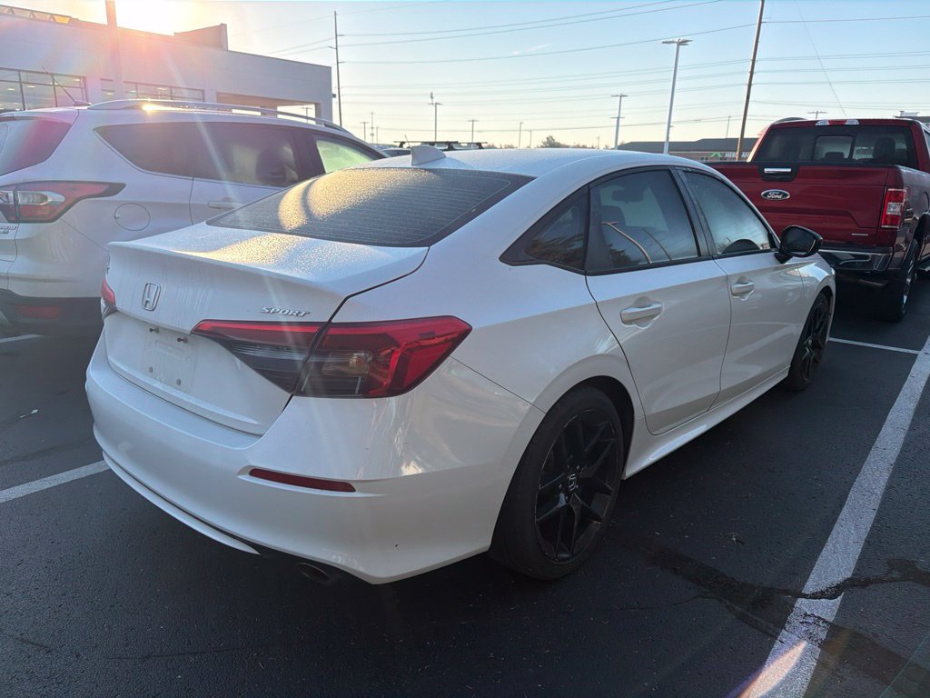 Used 2022 Honda Civic Sport image 3
