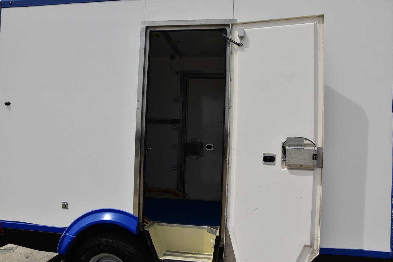 Used 2023 Ford E-350 and Econoline 350 Super Duty w/ Power Windows & Locks Group RWD image 11