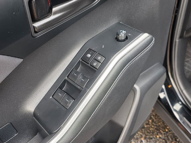 Used 2024 Toyota Highlander LE image 23