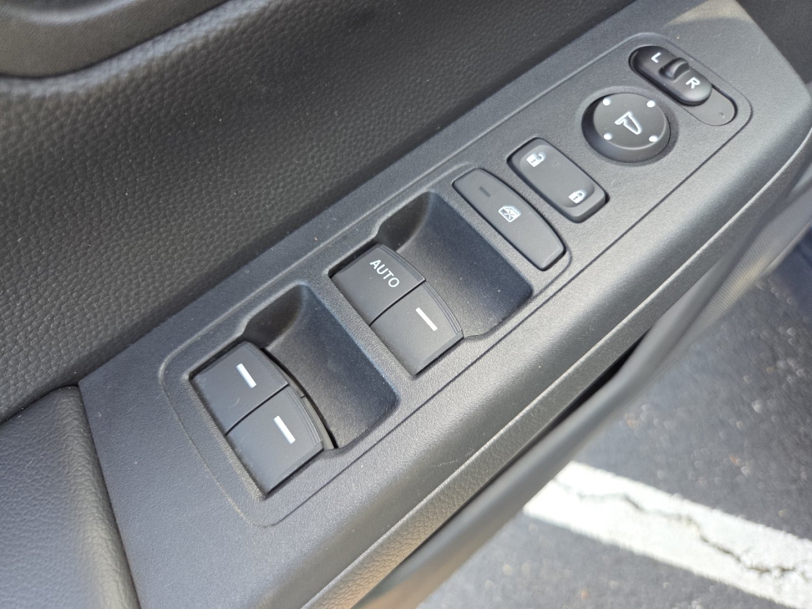 Certified 2024 Honda CR-V LX image 27