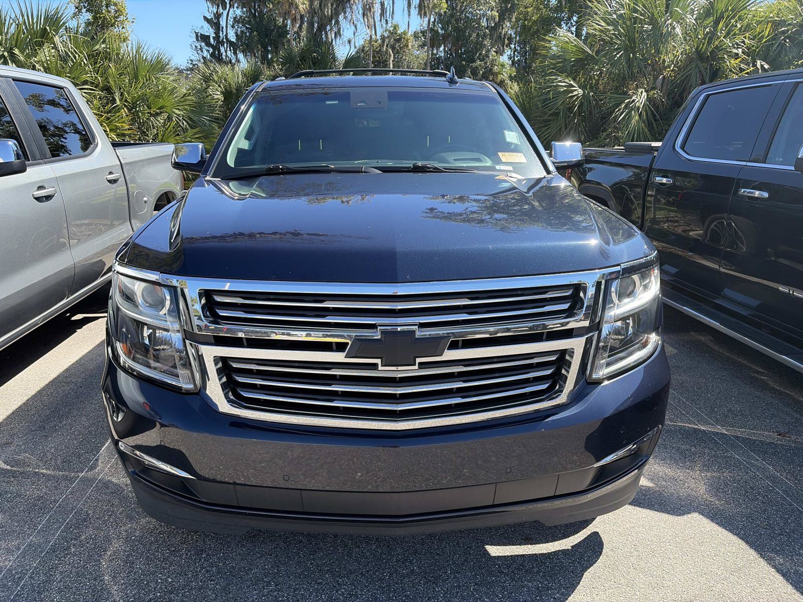 Used 2019 Chevrolet Tahoe Premier RWD image 2