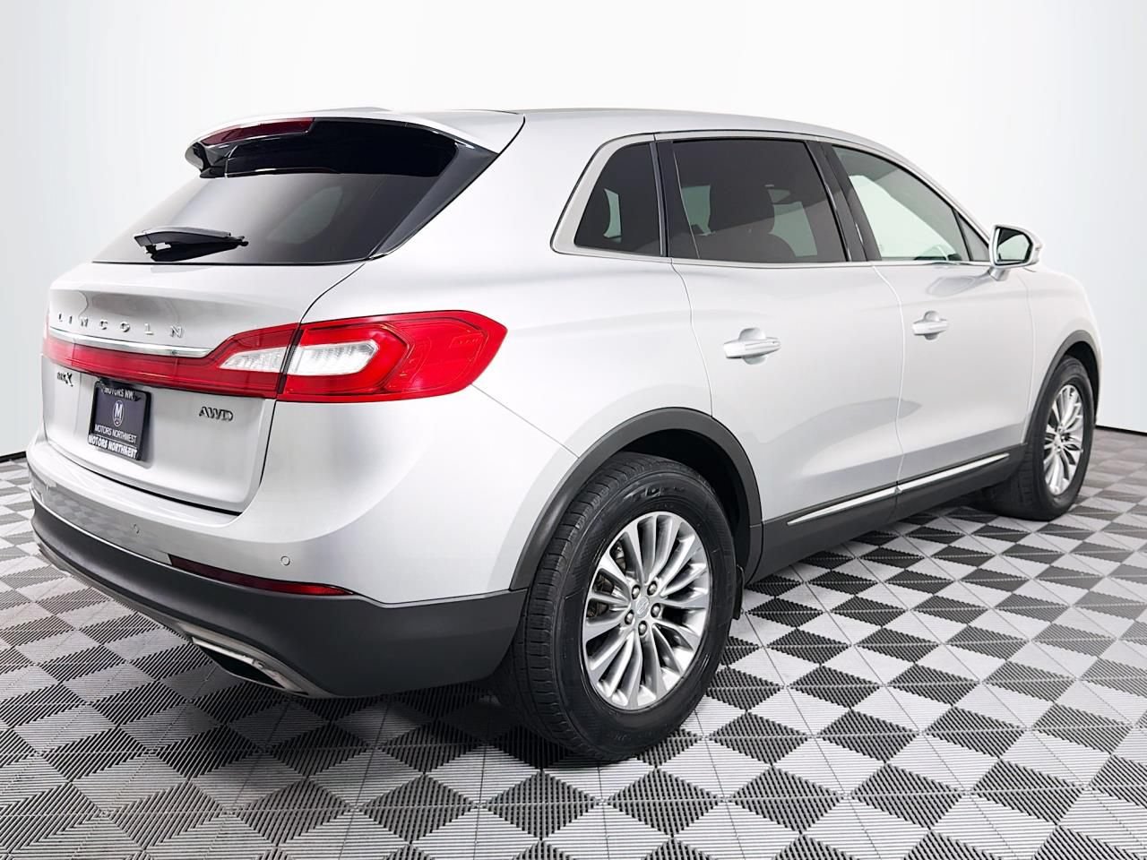 Used 2017 Lincoln MKX Select w/ MKX Climate Package AWD/4WD image 26