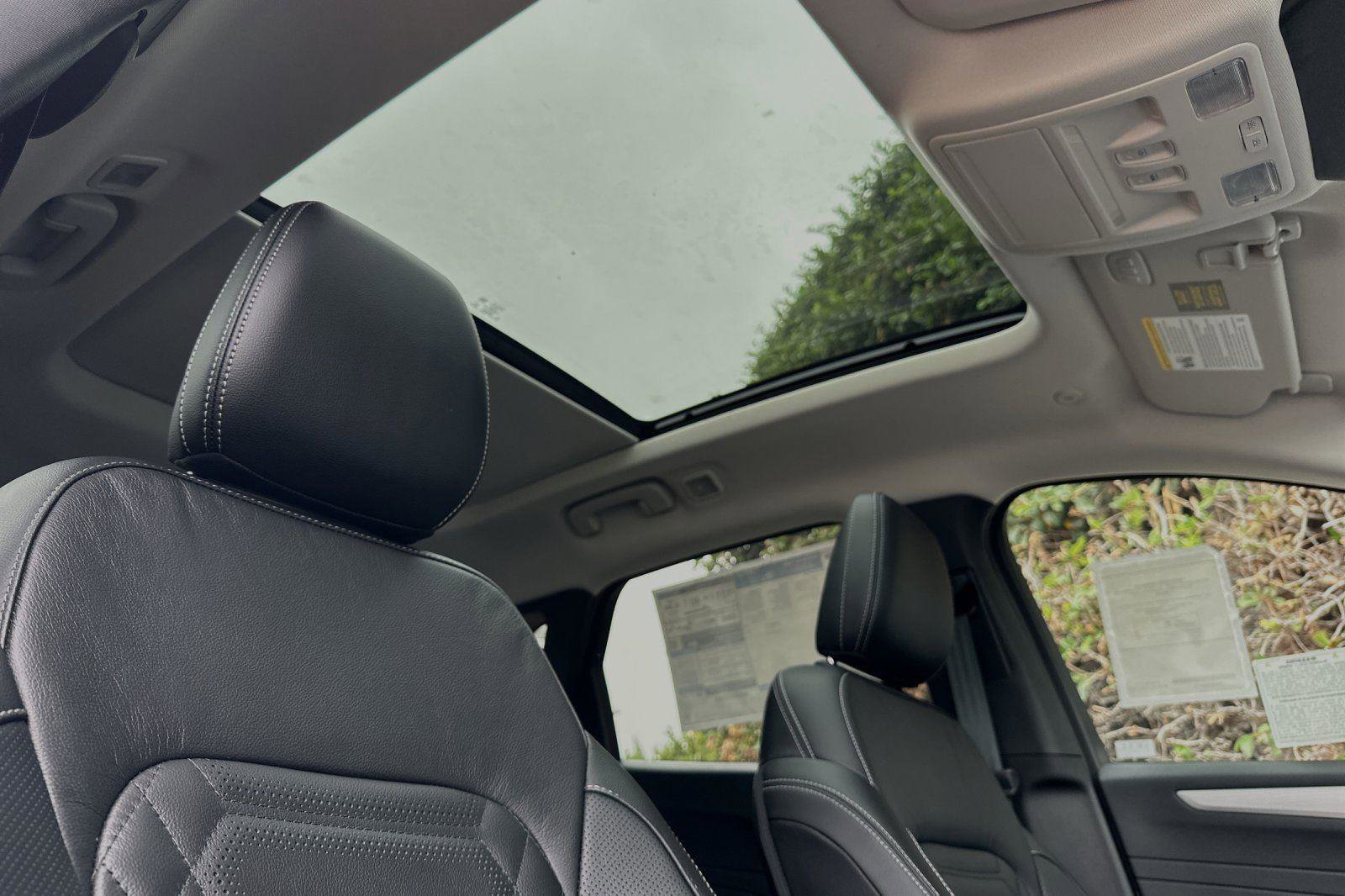 New 2024 Ford Escape PHEV w/ PHEV Premium Package image 14