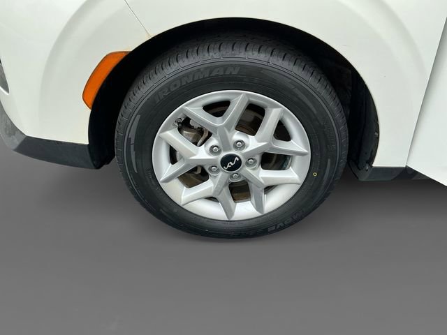 Used 2022 Kia Soul LX w/ Technology Package image 16