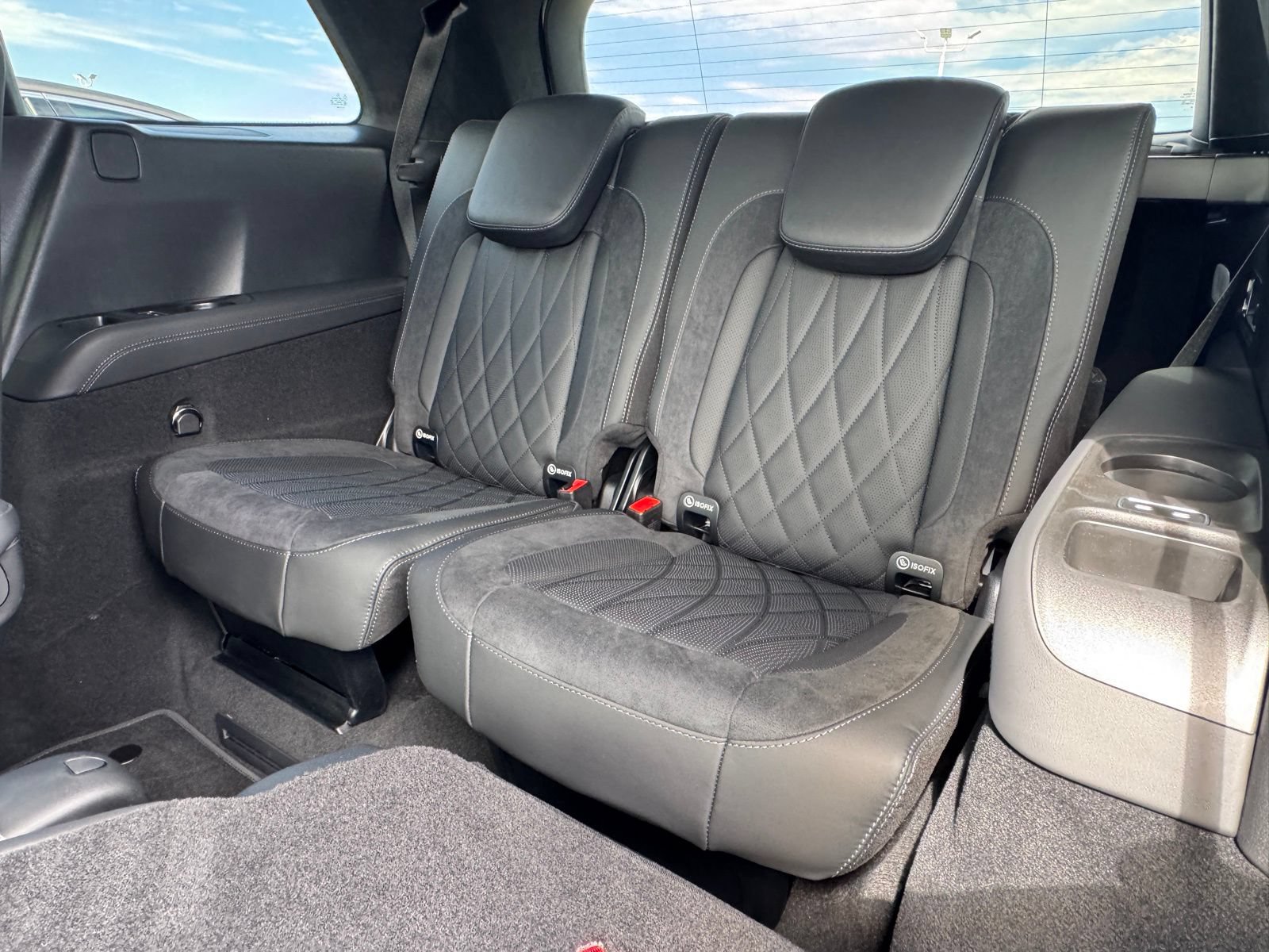 New 2025 Mercedes-Benz GLS 63 AMG 4MATIC image 34