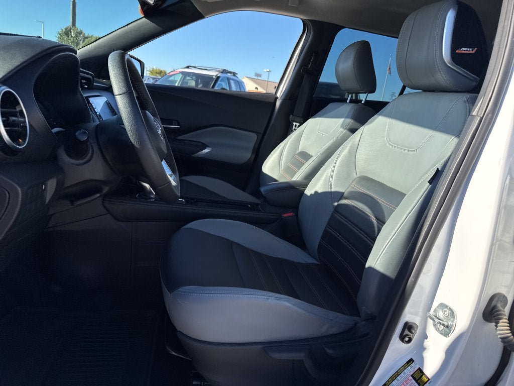 Used 2023 Nissan Kicks SR w/ SR Premium Package FWD image 15