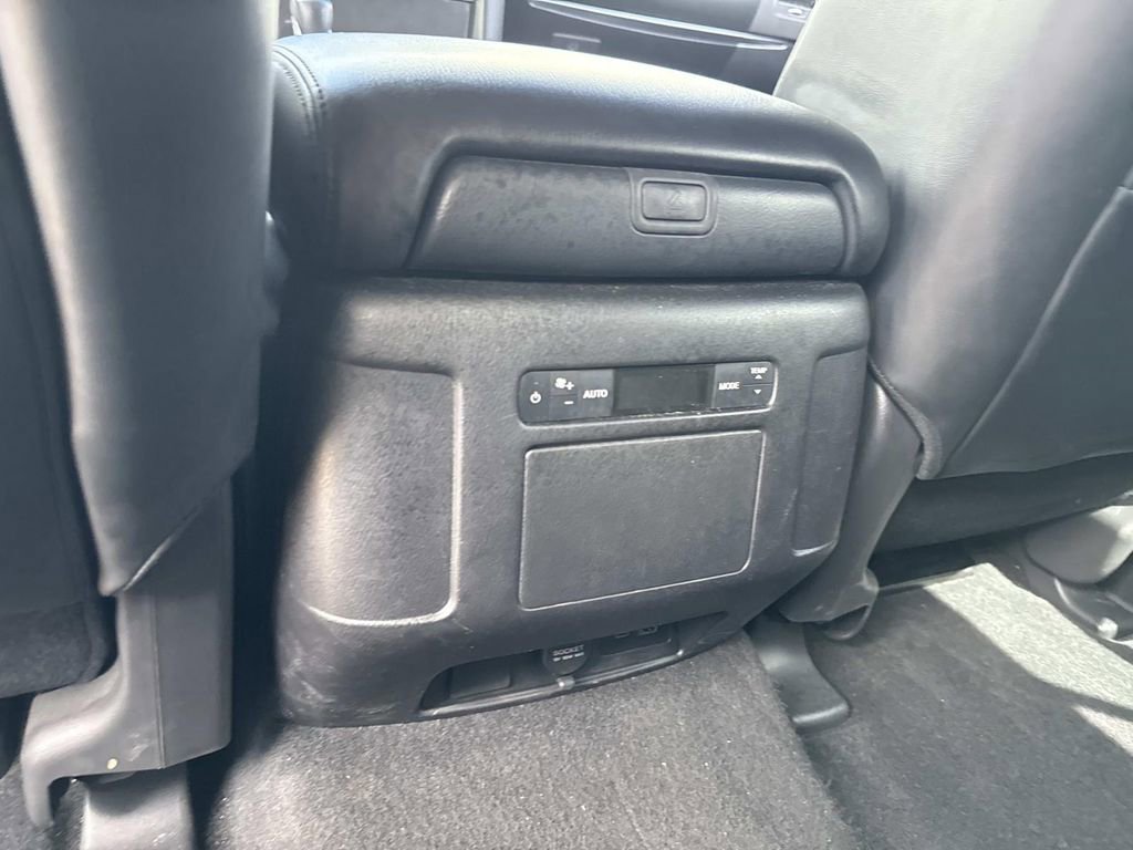 Certified 2021 Nissan Armada SV RWD image 16