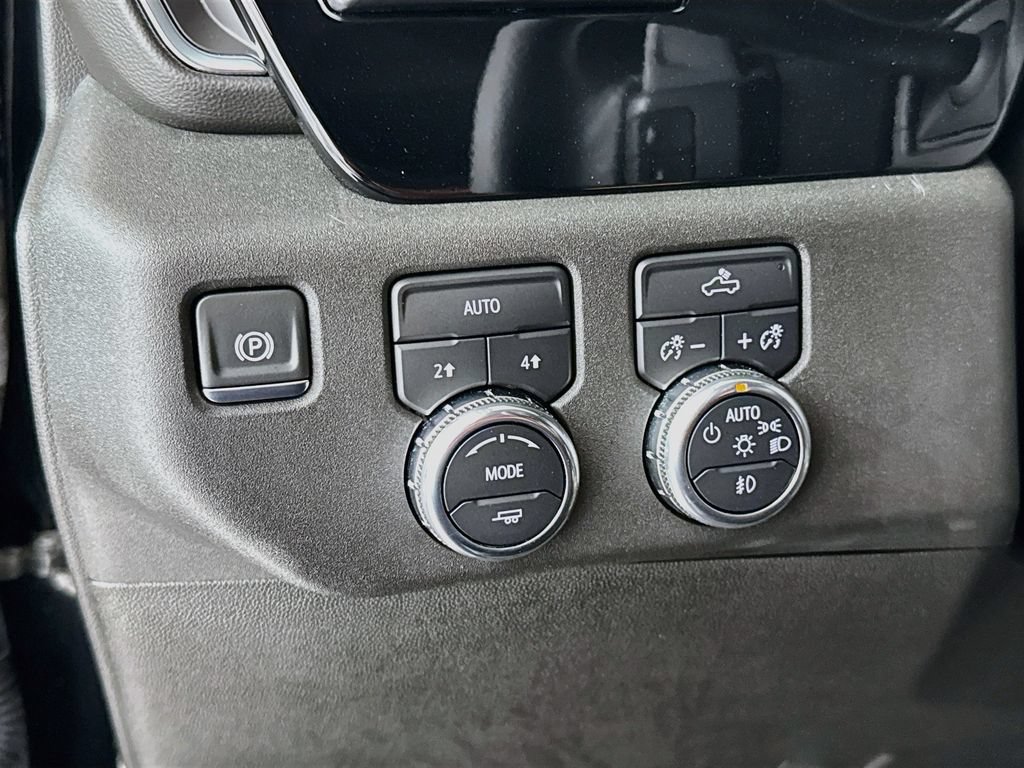 Used 2024 GMC Sierra 1500 Elevation AWD/4WD image 11