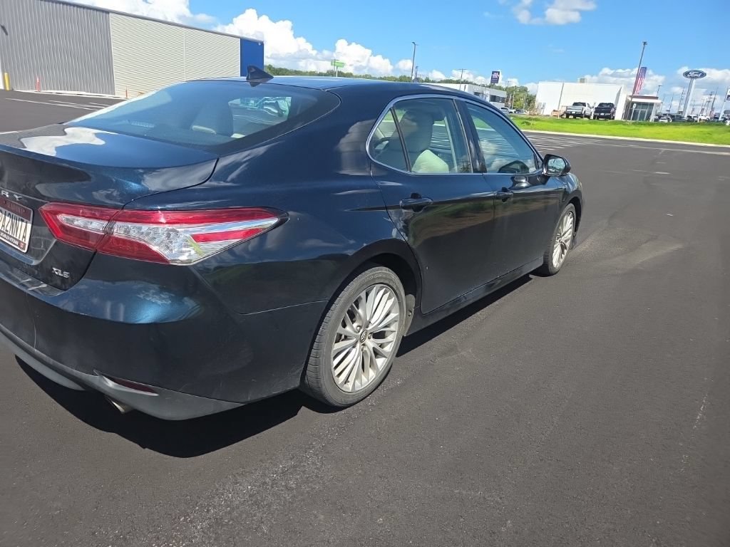 Used 2020 Toyota Camry XLE FWD image 12