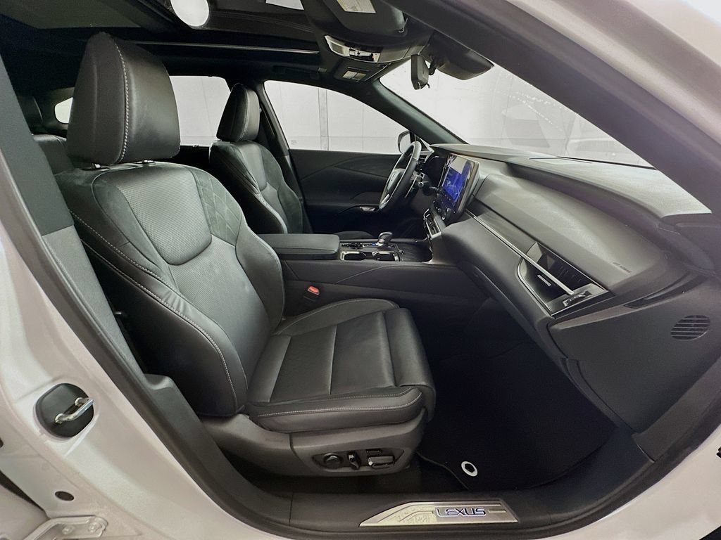 Used 2023 Lexus RX 350 FWD w/ Accessory Package (Z1) image 29