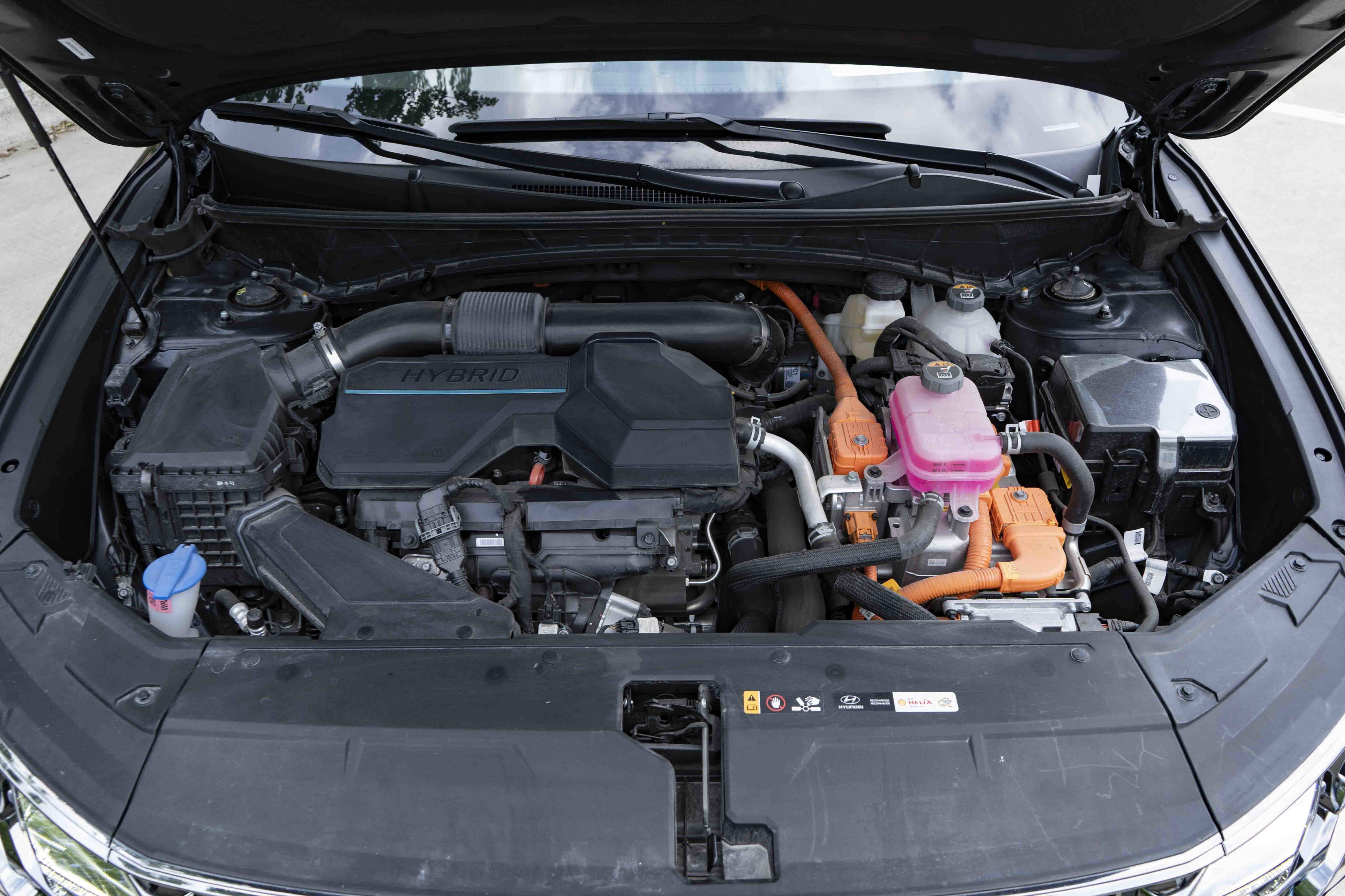 Used 2025 Hyundai Tucson Limited image 44