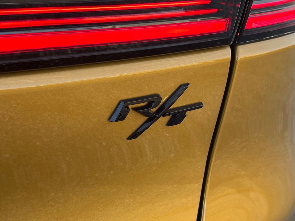 Used 2024 Dodge Hornet R/T Plus w/ Tech Pack Plus w/o Parking image 11