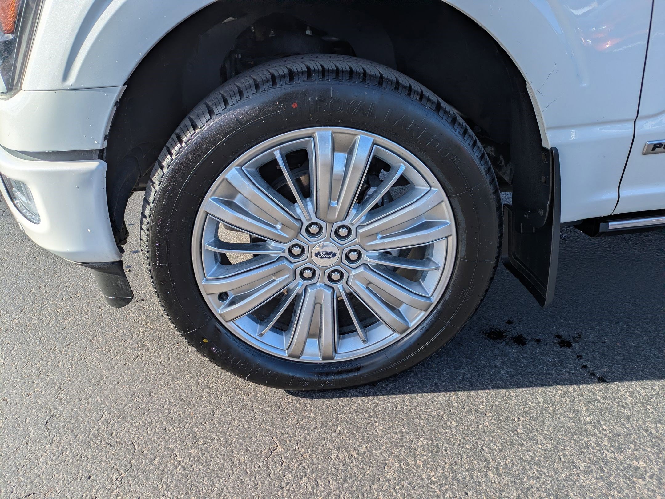 Certified 2024 Ford F150 Platinum w/ Equipment Group 703A Plus image 13