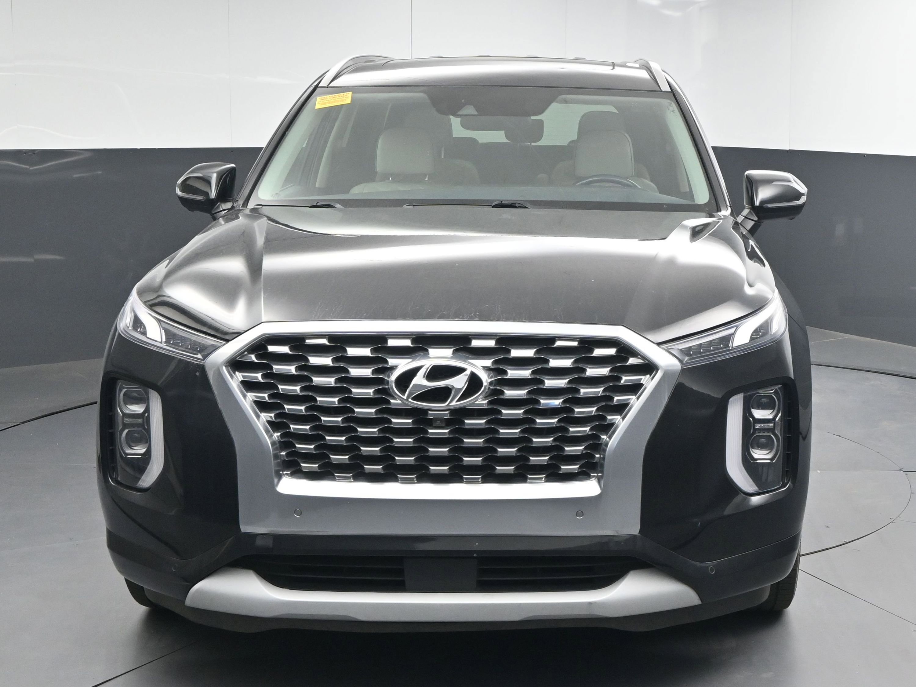 Used 2021 Hyundai Palisade Limited image 2